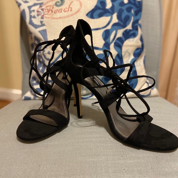 Nine West  Mindi Ankle Wrap Heeled Dress Sandals Black Size 9 - Picture 3 of 6